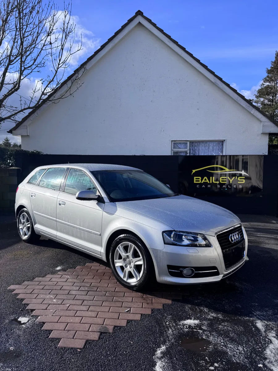 AUDI A3 1.4 TSI AUTO ONLY 41000km - Image 2