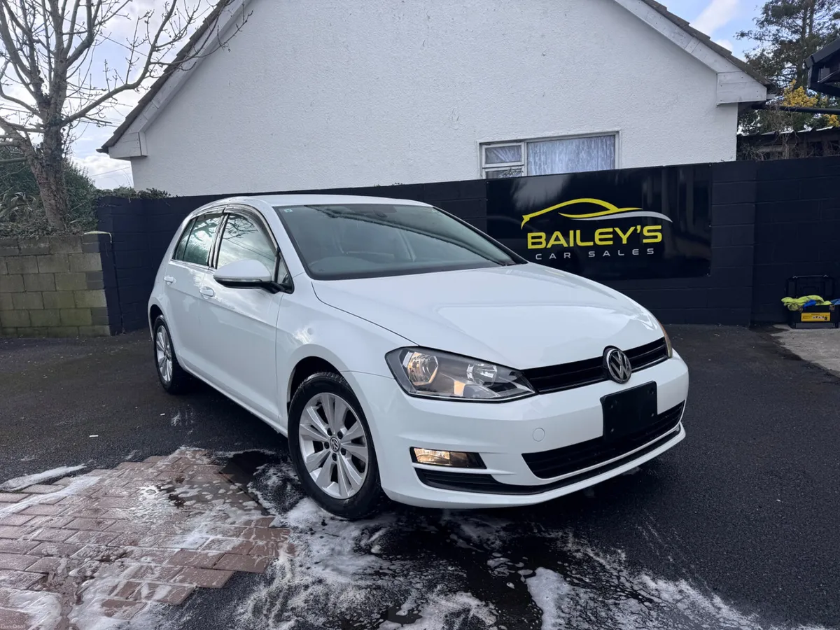 2013 Volkswagen Golf  1.2 TSI AUTO - Image 1
