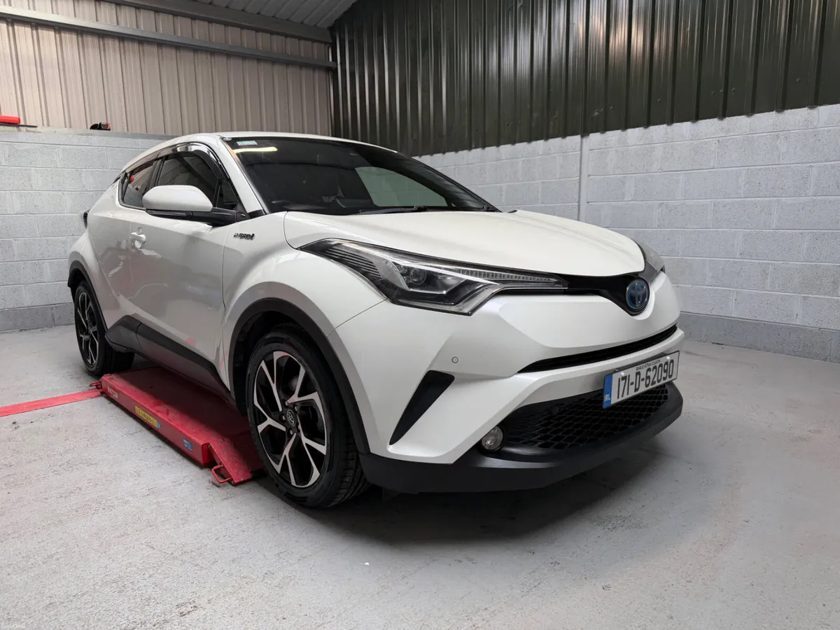 Toyota C-HR 2017     NEW NCT 2028 ! - Image 2