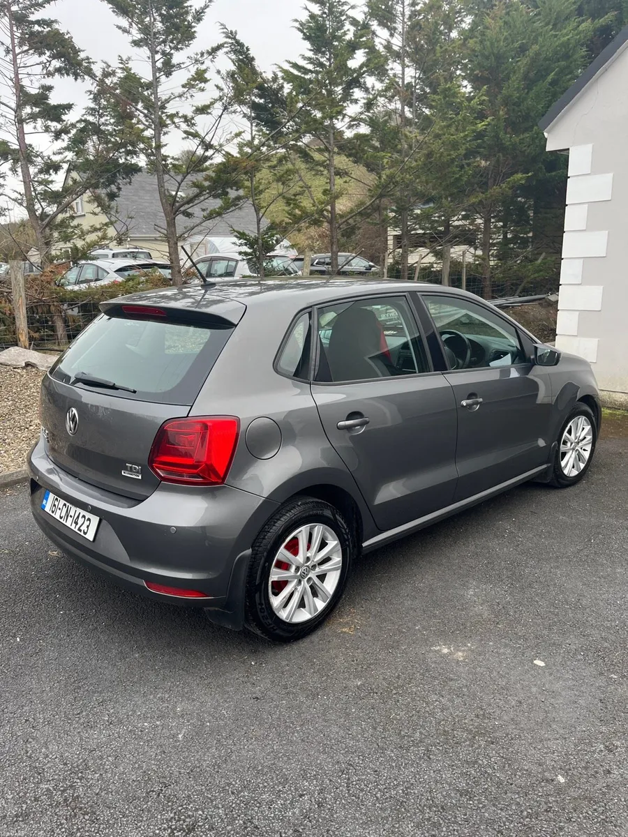Volkswagen polo - Image 3