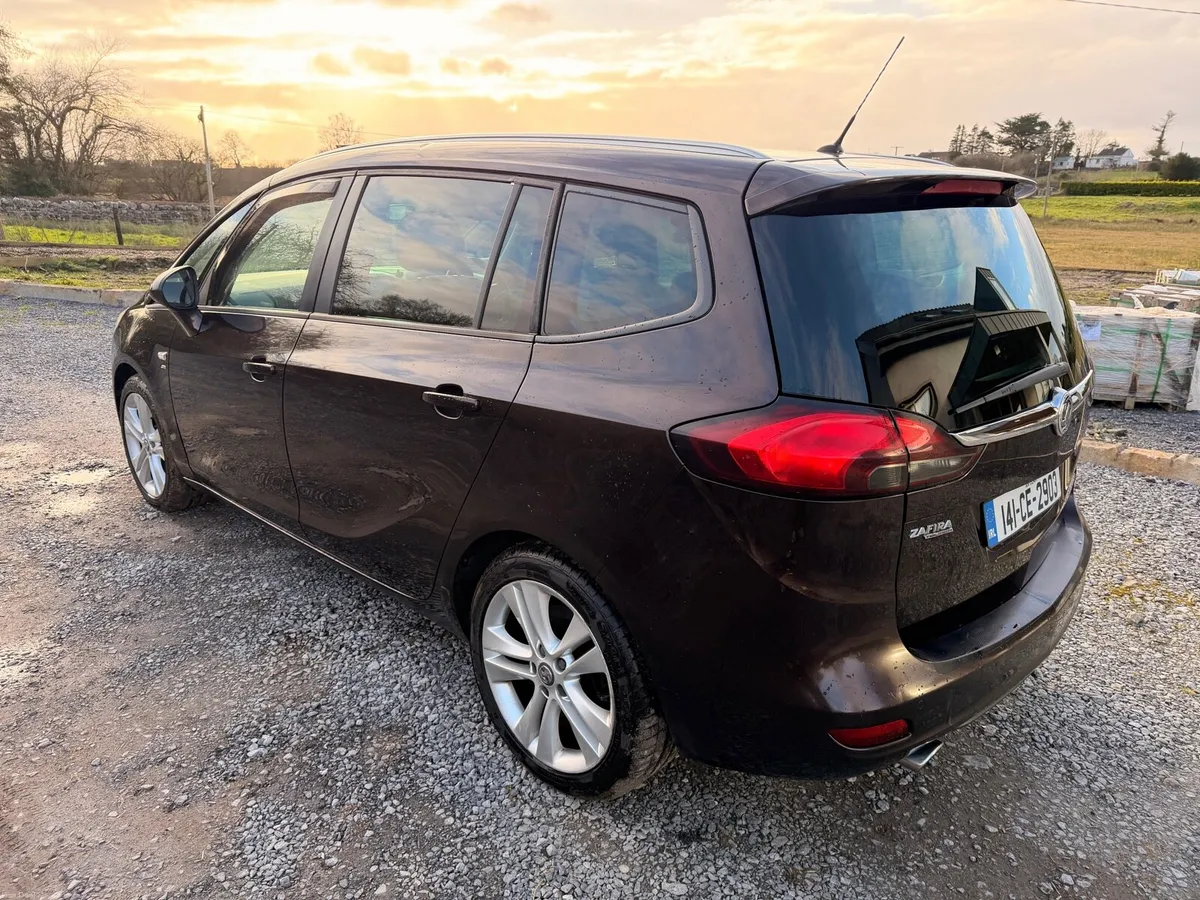 14 Zafira Tourer, 2.0 CDTI 7 Seat - Image 4
