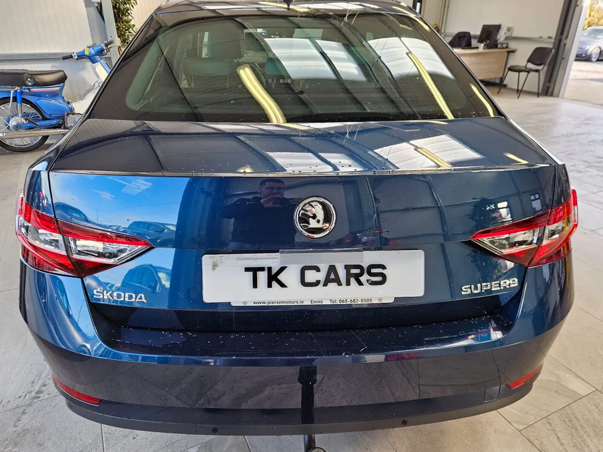 19 SKODA SUPERB 2.0 DIESEL 150 BHP - Image 4