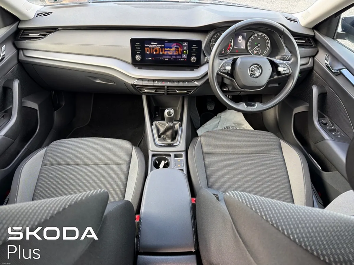 Skoda Octavia AMBITION 2.0 TDI 115 - Image 2