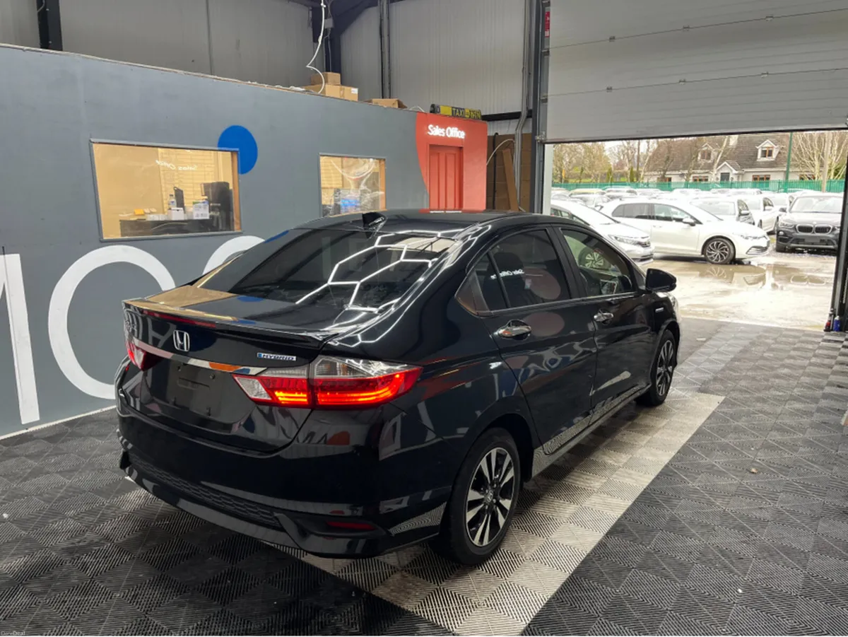 Honda Grace €15950 2019 HONDA GRACE HYBRID LX BLAC - Image 2