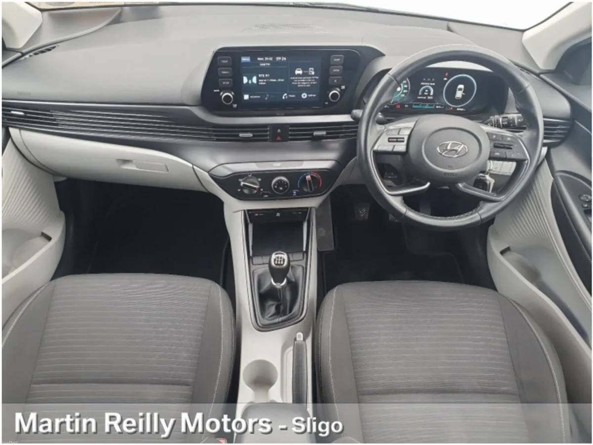 Hyundai i20 Deluxe Plus - Image 2