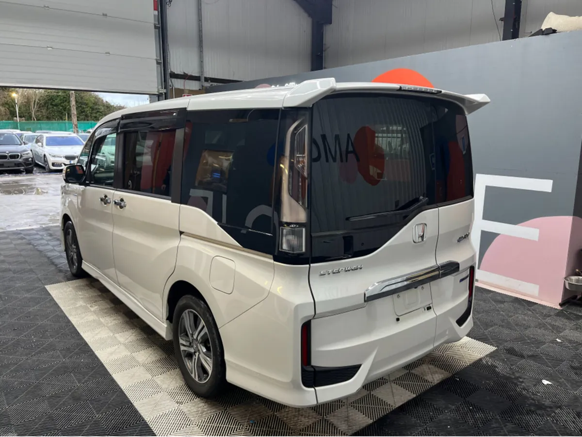 Honda Stepwagon 2019 HONDA STEPWAGON SPADA HYBRID - Image 4