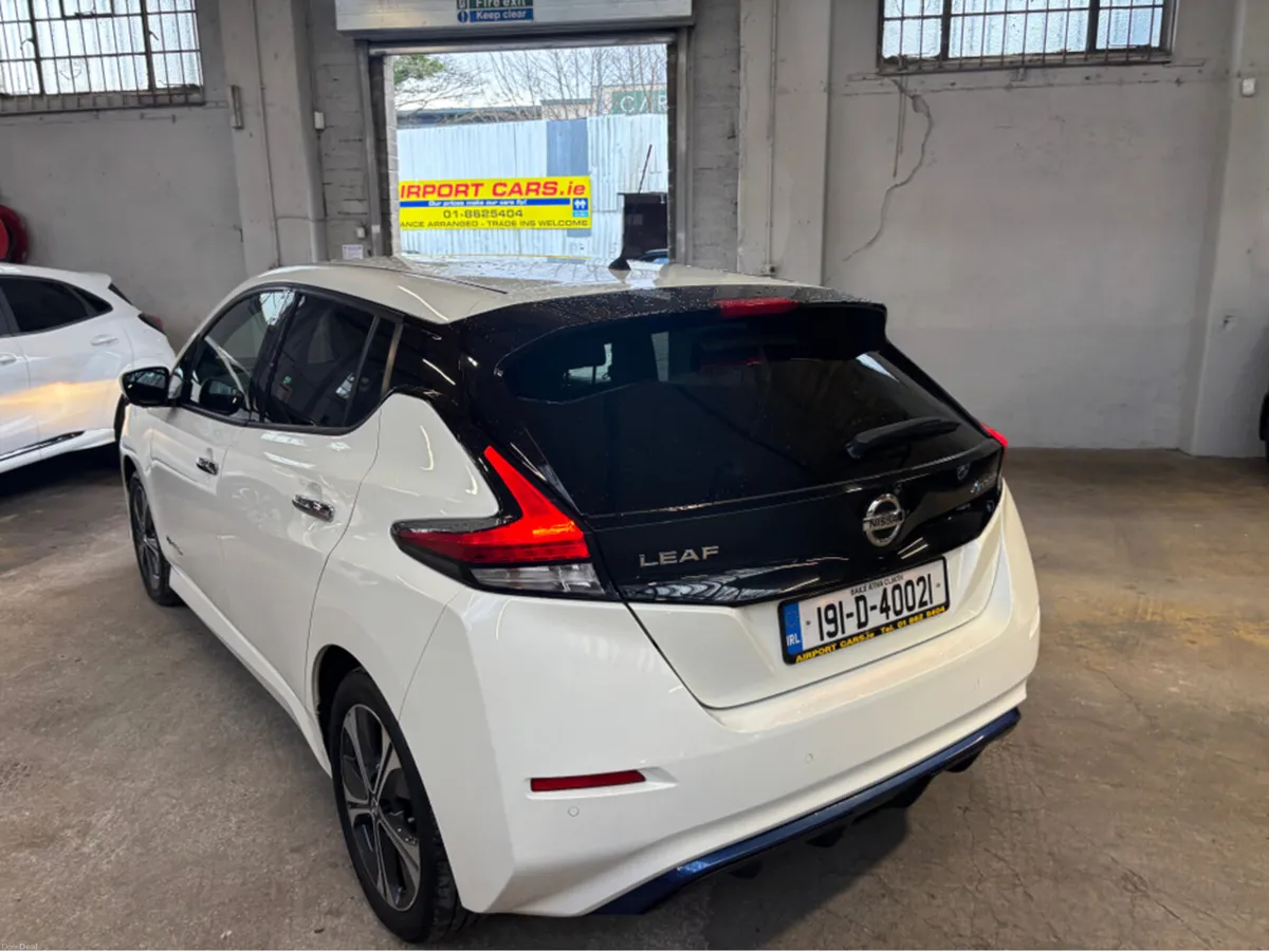 Nissan Leaf 40K EV SV PREMIUM 40KW '18 4DR AUTO - Image 3