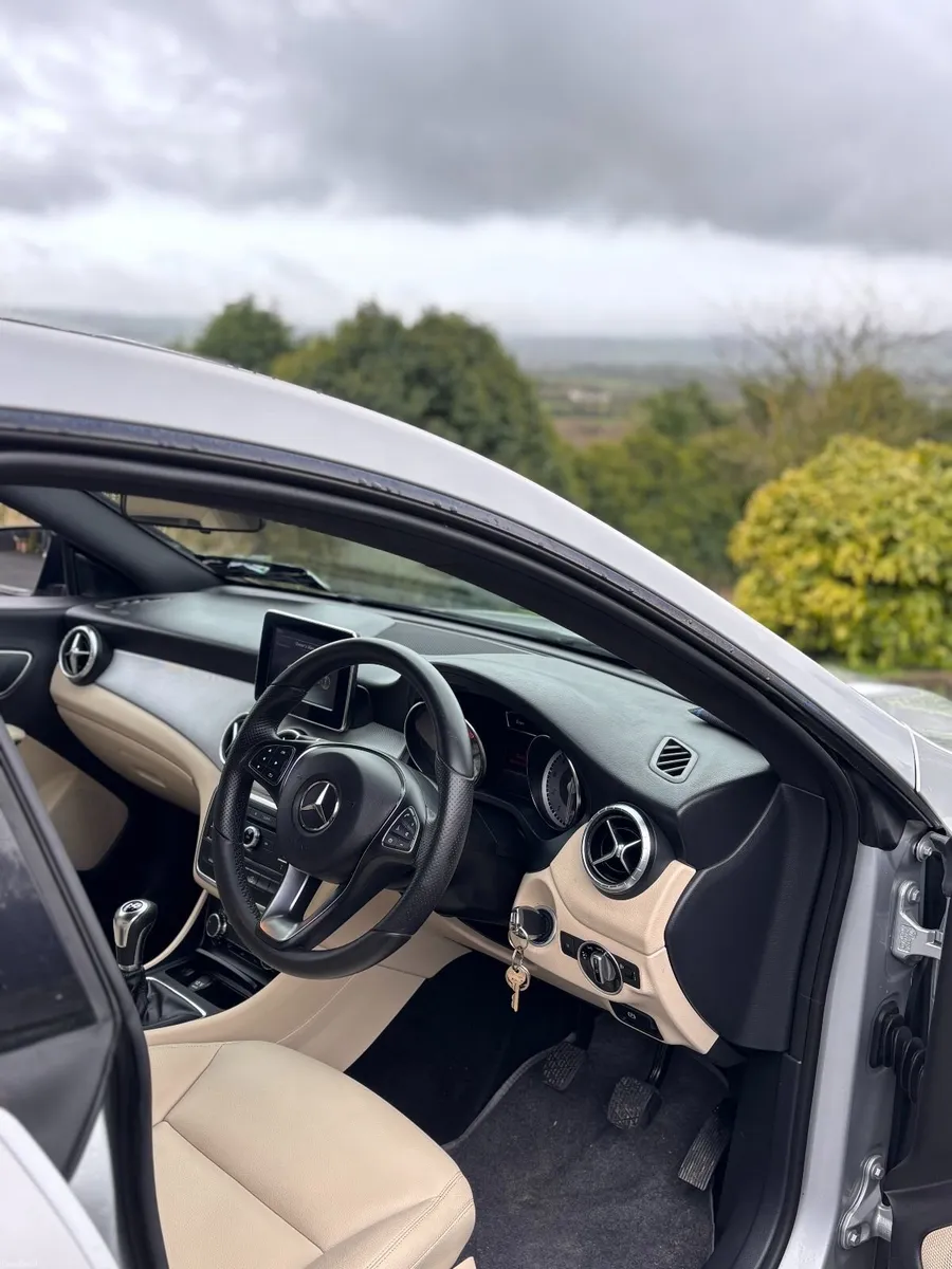 152 Mercedes-Benz CLA 180 1.6 Petrol – Manual - Image 2