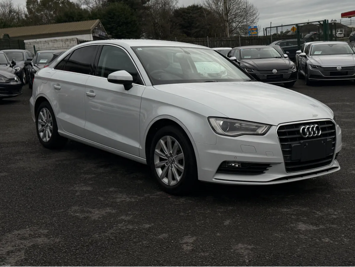 Audi A3 1.4 TFSI SALOON PRIVACY GLASS  - PARKING S - Image 3