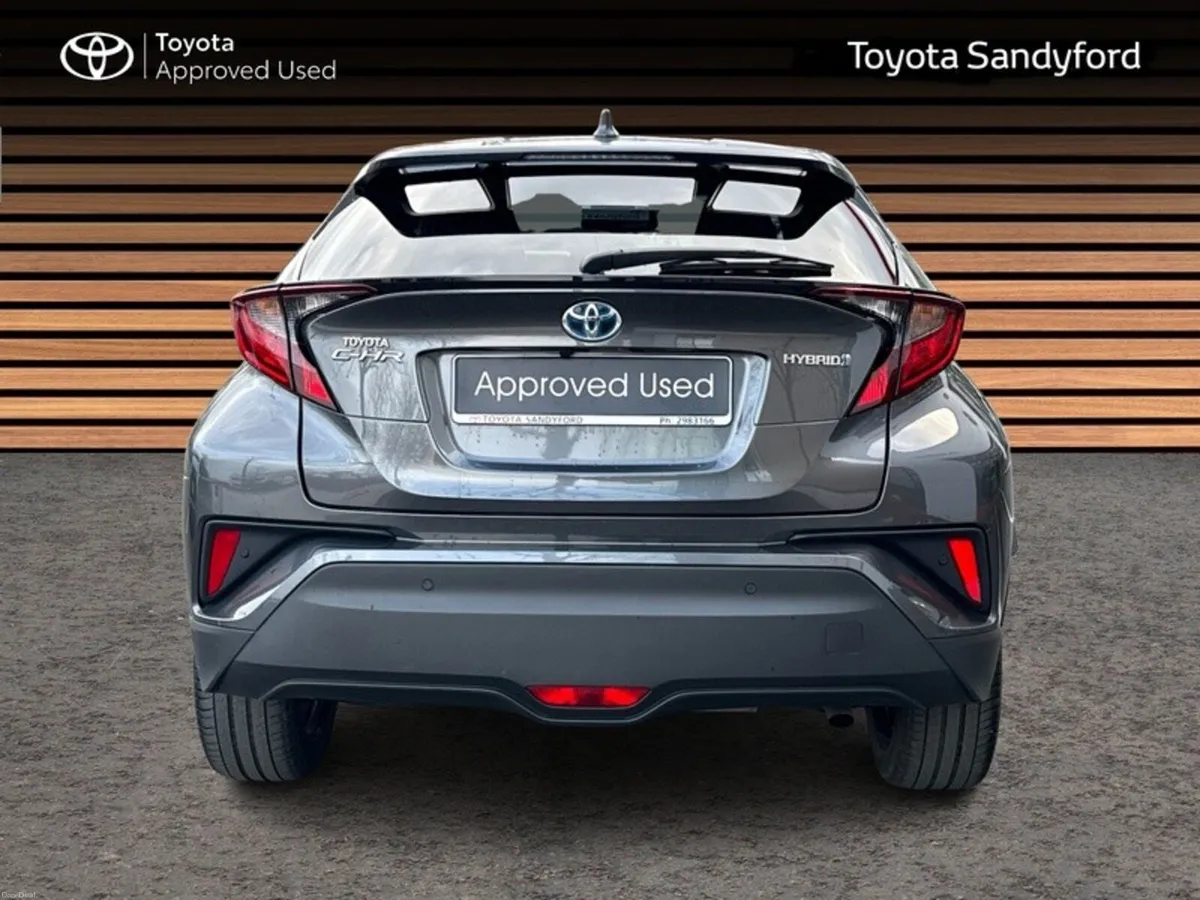 Toyota C-HR HYBRID SPORT // REAR CAMERA // BLUETOO - Image 4