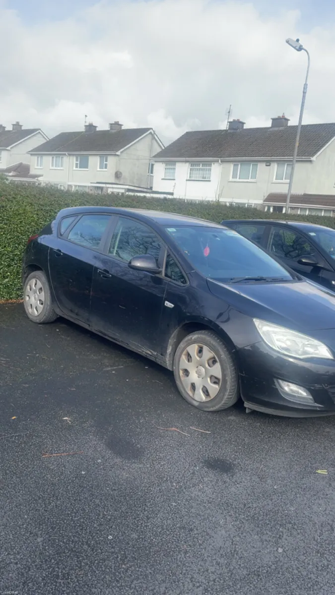 VAUXHALL ASTRA 2010: LOW KMS | LOW TAX - Image 3