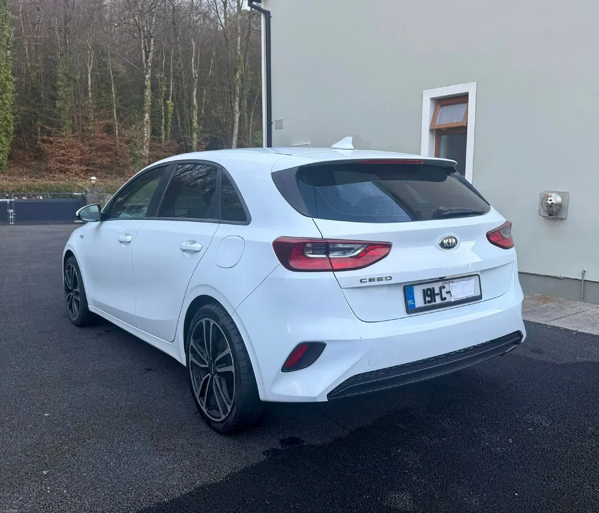 Kia Ceed 2019 - Image 3