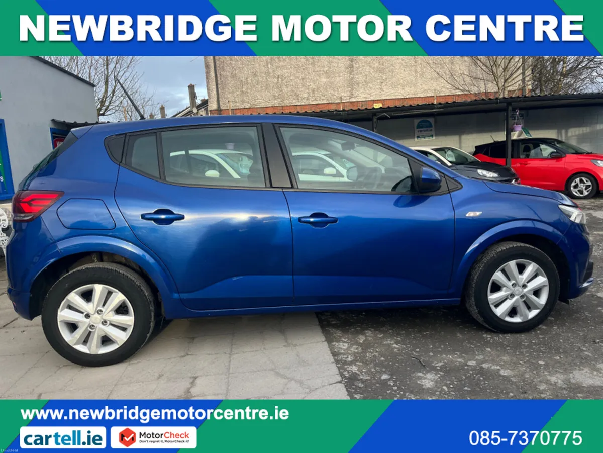 Dacia Sandero EXPRESSION AUTOMATIC - Image 4