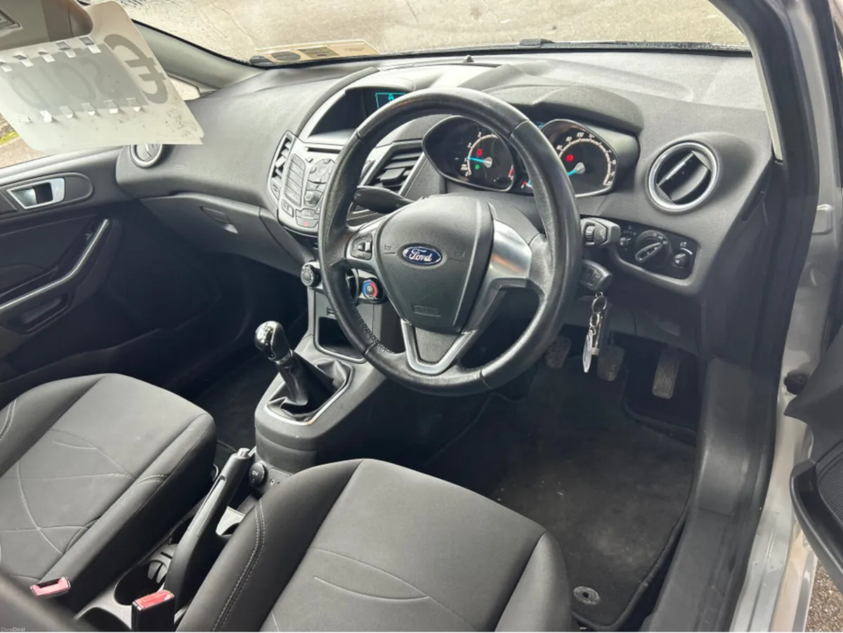Ford Fiesta MCA ZETEC 1.25 60PS M5 4DR 5DR - Image 4