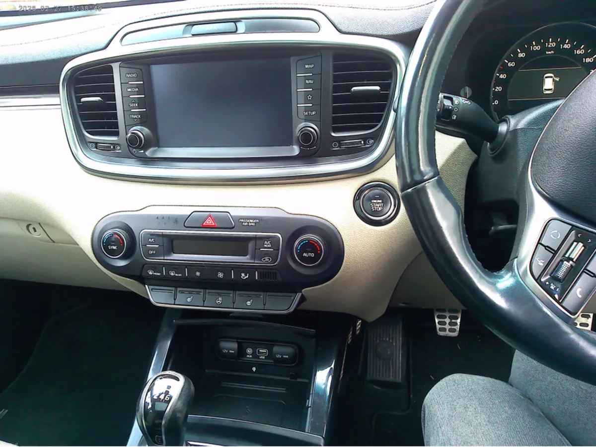 Kia Sorento K3 5DR - Image 2