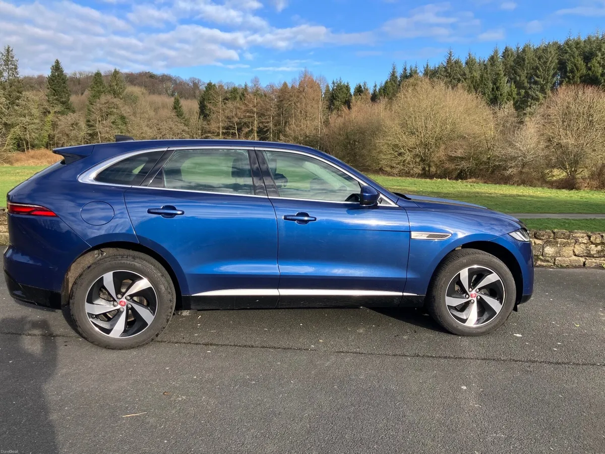 Jaguar F-Pace 2022 - Image 2