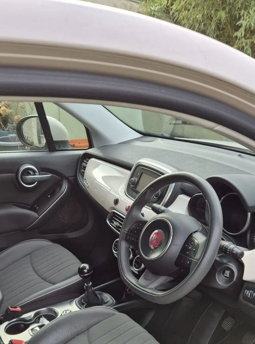 2015 Fiat 500 Lounge - Image 3