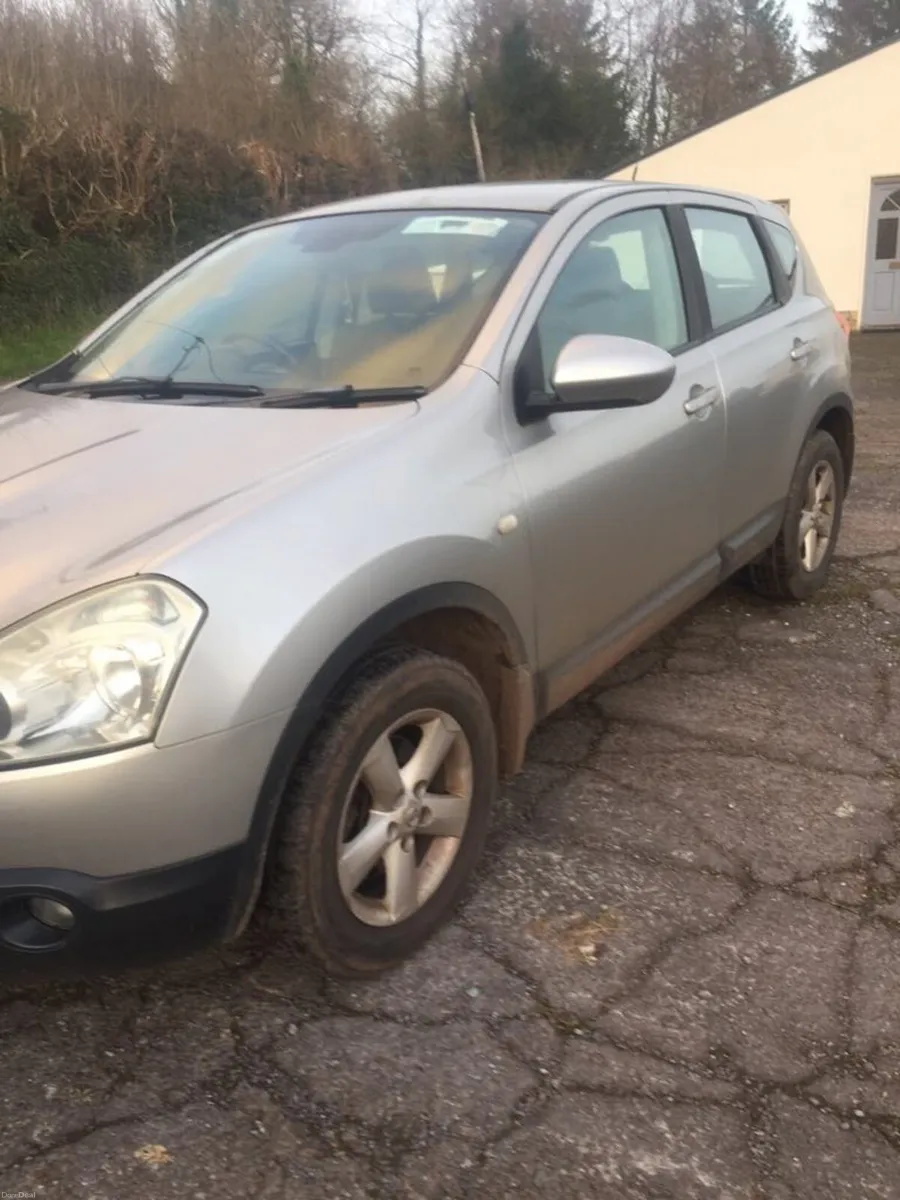 Nissan Qashqai. 1.6. Petrol - Image 2