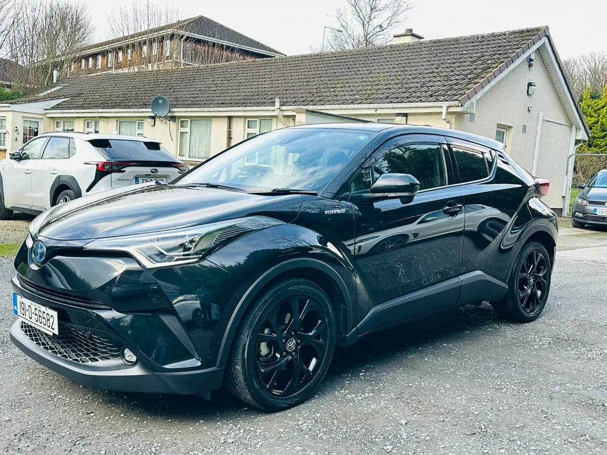 TOYOTA CH-R 2019  PETROL HYBRID  AUTOMATIC 🔥 - Image 4