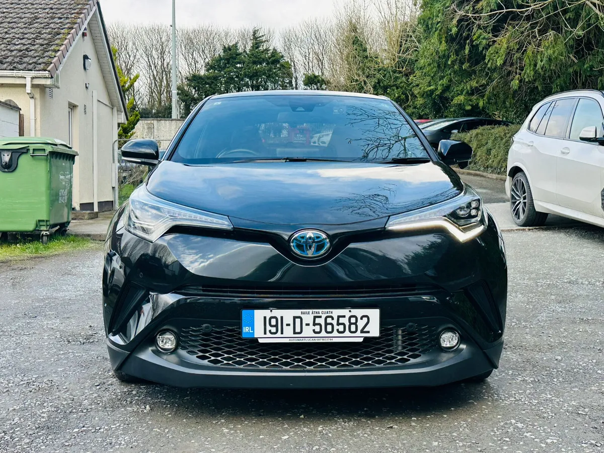 TOYOTA CH-R 2019  PETROL HYBRID  AUTOMATIC 🔥 - Image 2