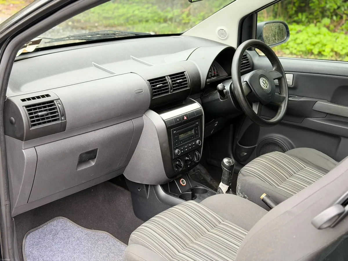 Volkswagen Fox low mileage - Image 4