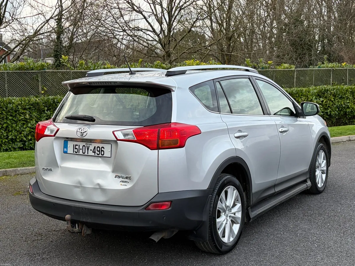 2015 Toyota RAV4 AWD - Image 4