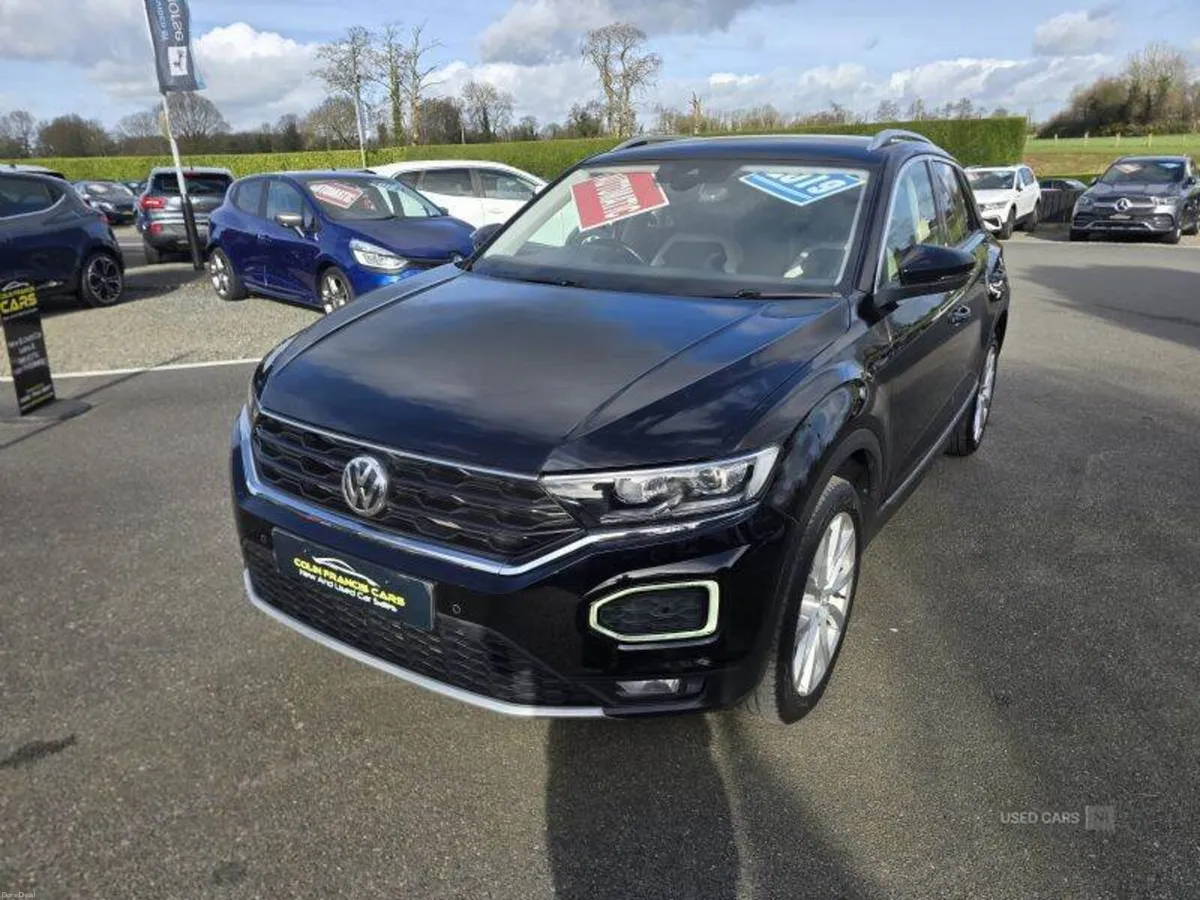 Volkswagen T-Roc SEL - Image 1