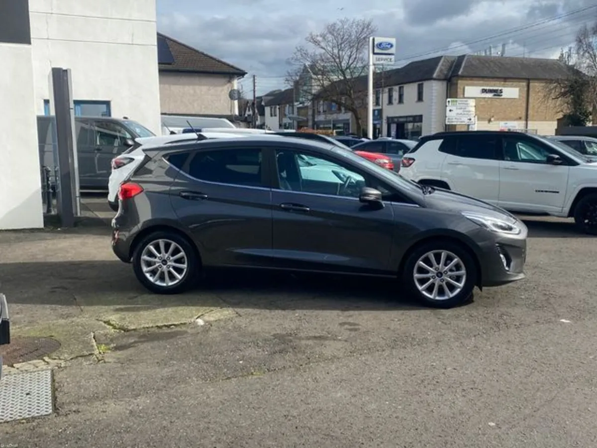 Ford Fiesta Titanium 5D 1.0T 95PS 4DR - Image 4