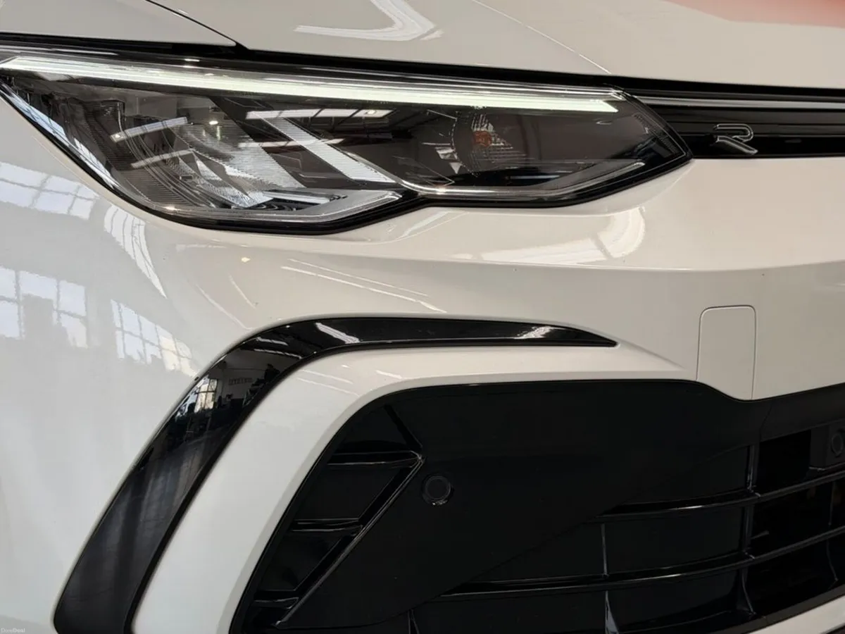 Volkswagen Golf Rline 1.5 TSI Mhev 130HP #34 - Image 3