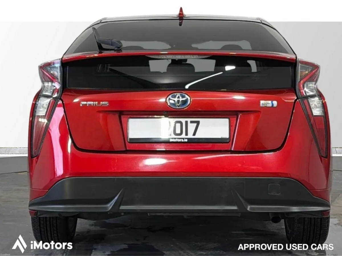 Toyota Prius HYBRID TOURING - Image 4