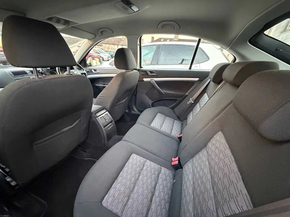 Skoda Octavia 2011 - Image 4