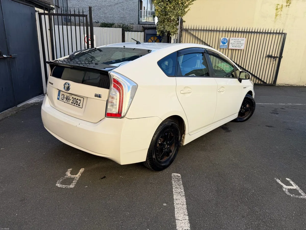 2013 Toyota Prius Hybrid Automatic 11/26 NCT Clean - Image 4