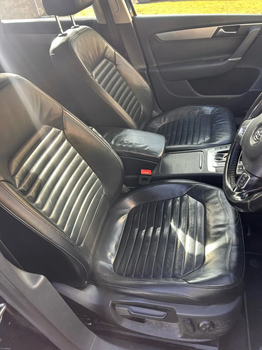 Volkswagen Passat Estate - Image 4