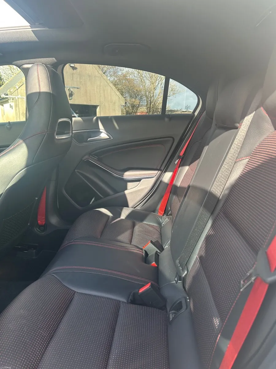 Mercedes-Benz A-Class 2016 - Image 3