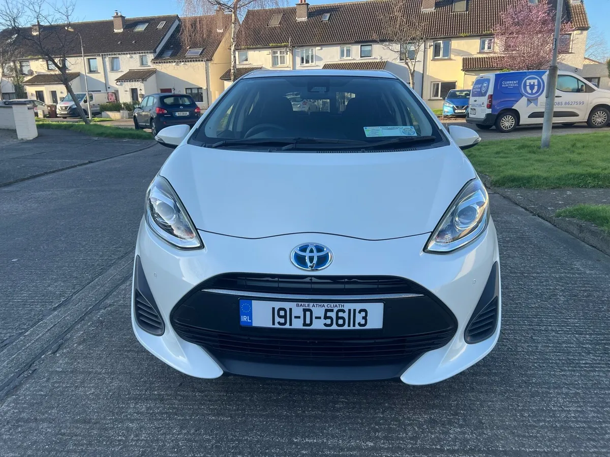Toyota Aqua Auto Hybrid Nct 23/11/27  Tax 30/04/26 - Image 2