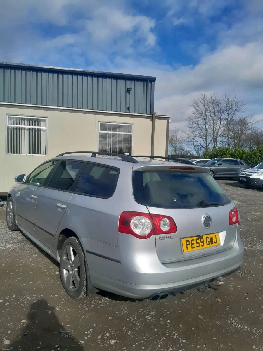 2009 VOLKSWAGEN PASSAT 2.0 TDI AUTO - Image 2