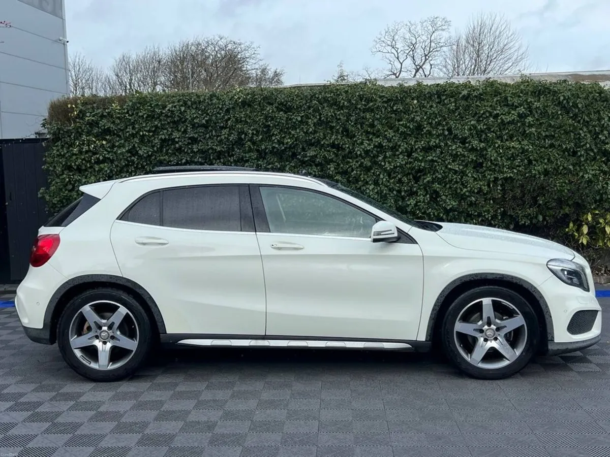 Mercedes-Benz GLA GLA180 AMG-LINE 1.6 ** HUGE SPEC - Image 4