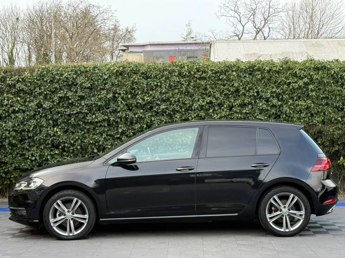 Volkswagen Golf HIGHLINE 2.0 TDI ** HUGE SPEC ** / - Image 3