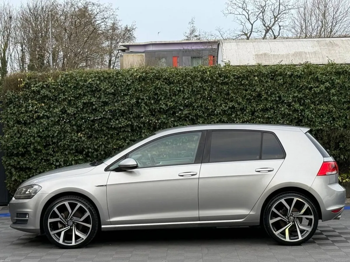 Volkswagen Golf R-LINE PACK 1.2 TSI // LOW MILEAGE - Image 3