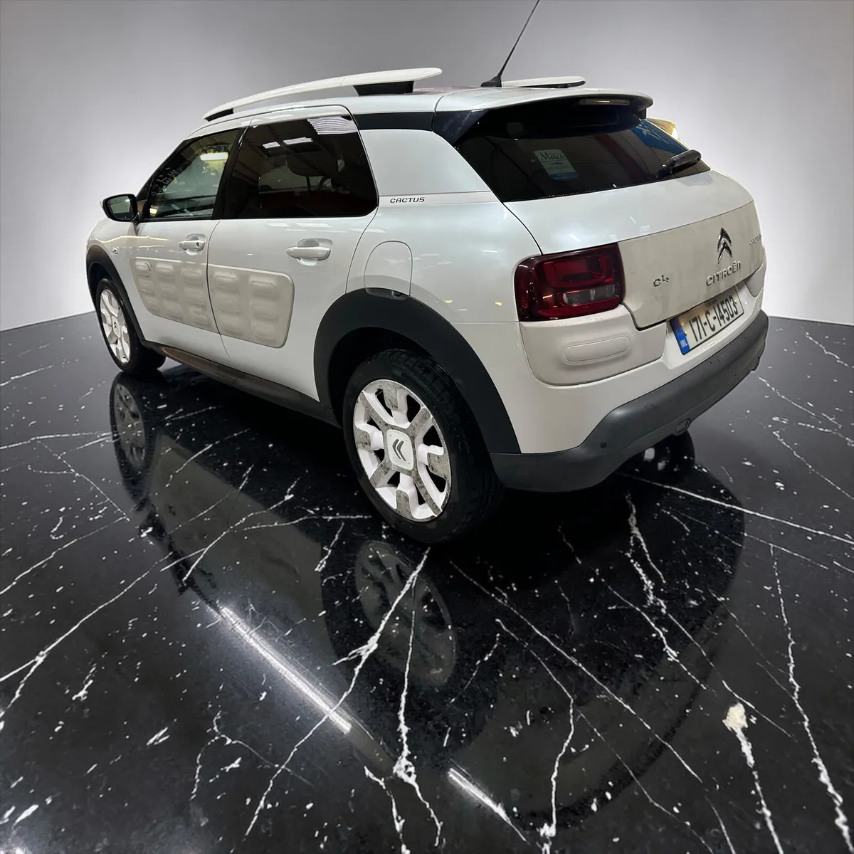 2017 Citroen C4 Cactus 1.6 HDI Diesel - Image 2