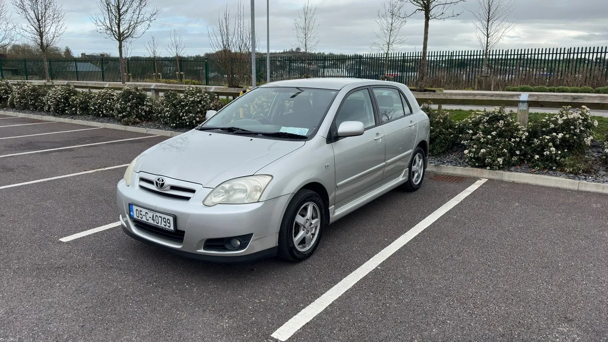 Toyota Corolla 2005 Hatchback T3 - Image 1