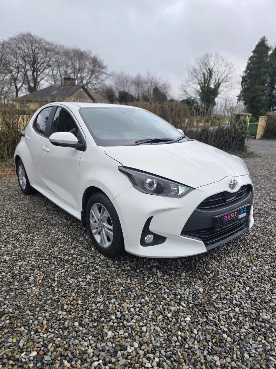2022 Toyota Yaris 1.0 5Dr Luna - Image 3