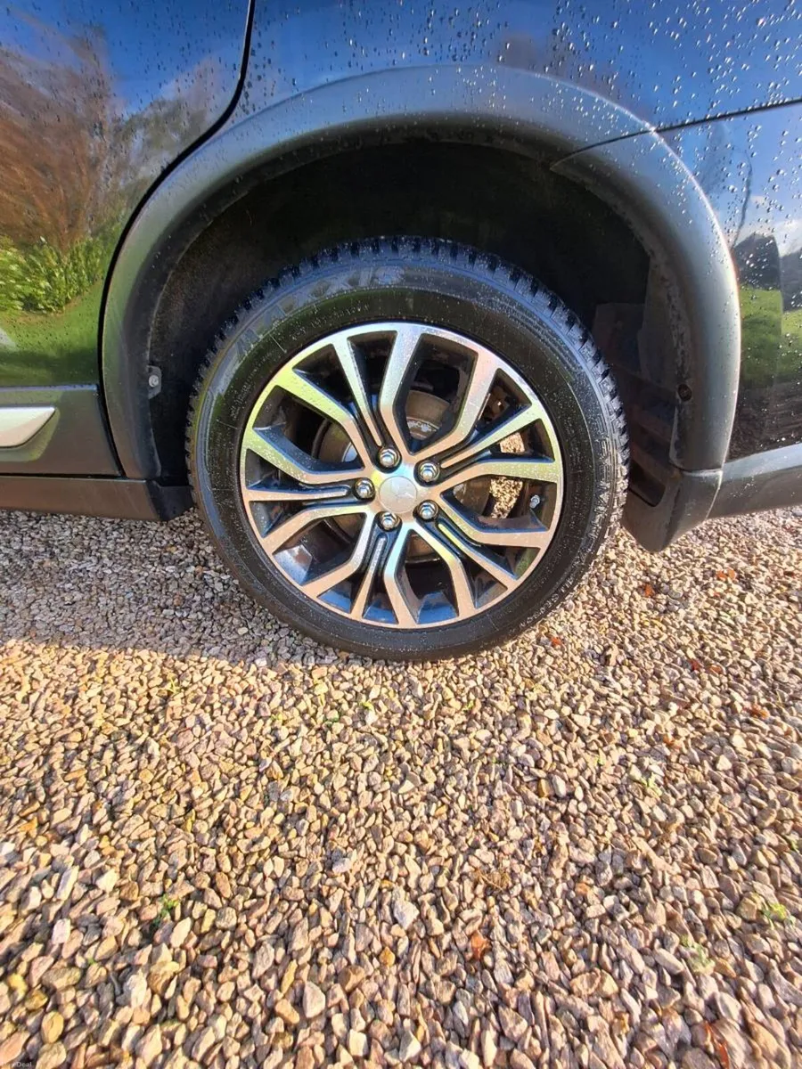 Mitsubishi Outlander - Image 6