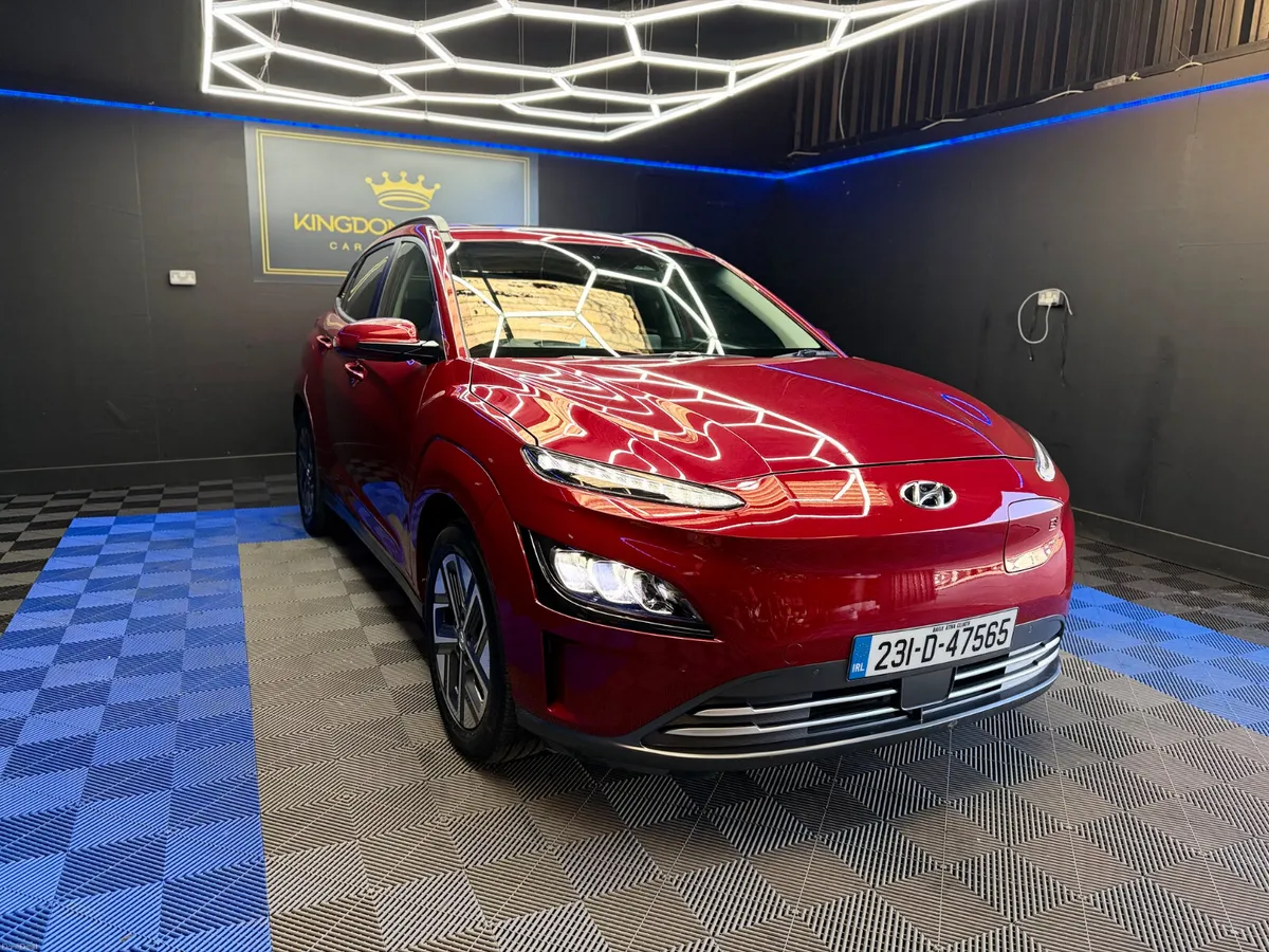 Hyundai KONA PREMIUM 64KWH,Range 484 KM - Image 3