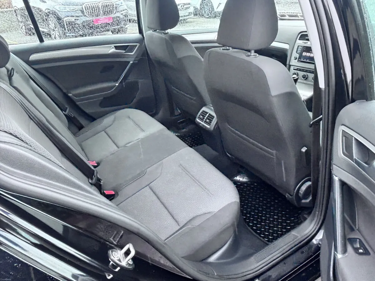 2017 Volkswagen Golf 2.0 L TDI HIGHLINE - Image 5