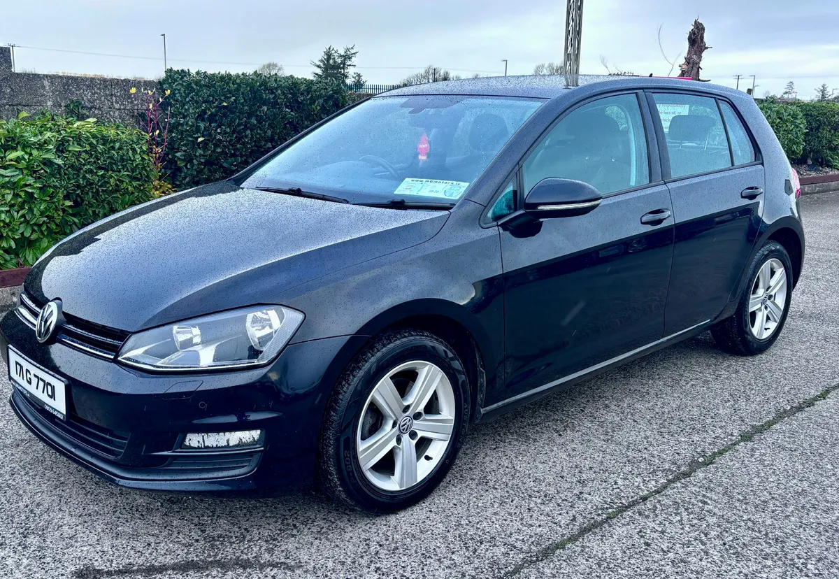 2017 Volkswagen Golf 2.0 L TDI HIGHLINE - Image 2