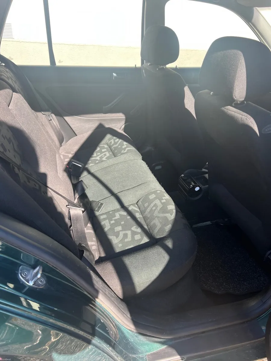 Volkswagen Golf 2000 TDi - Image 2