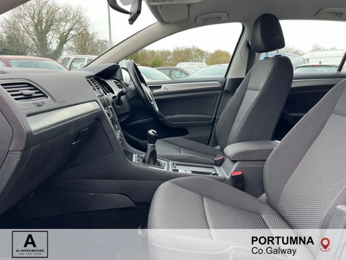 Volkswagen Golf 1.6 TDI 115HP Trendline - Image 3