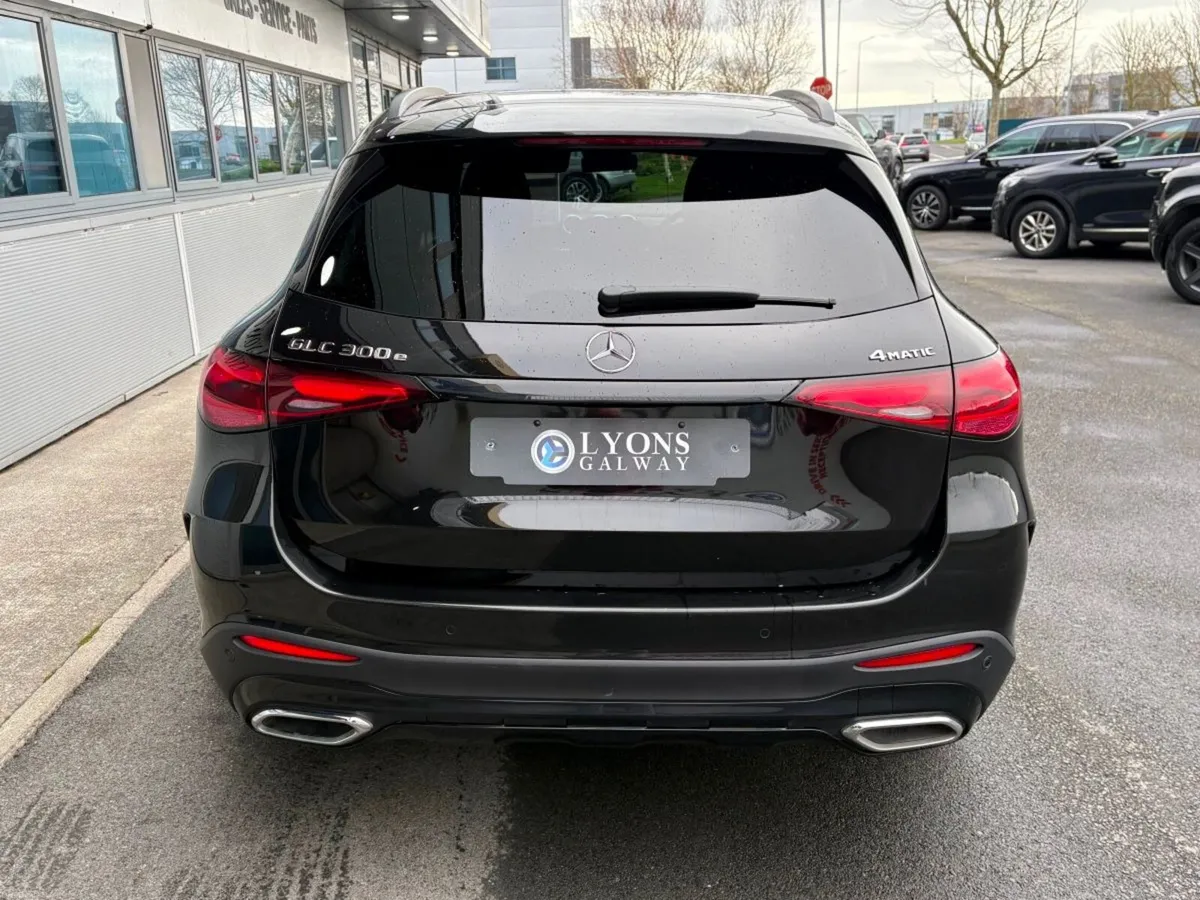 Mercedes-Benz GLC AMG Urban - Night Edition / Plug - Image 6