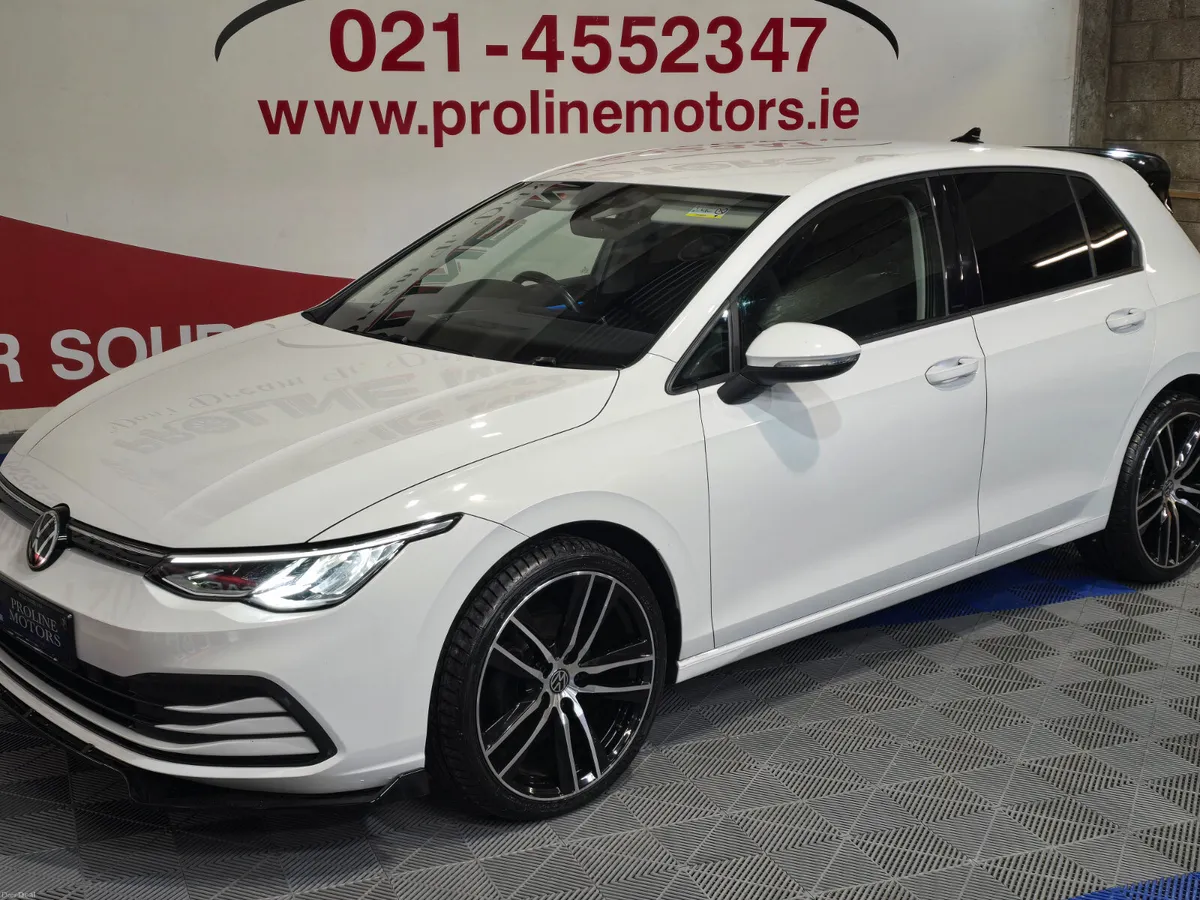 202 VW GOLF MK8 2.0 TDI MANUAL - Image 3